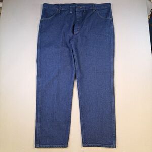 NWT MEN'S WRANGLER "RUSTLER" REGULAR FIT JEANS * SIZE 44 x 30